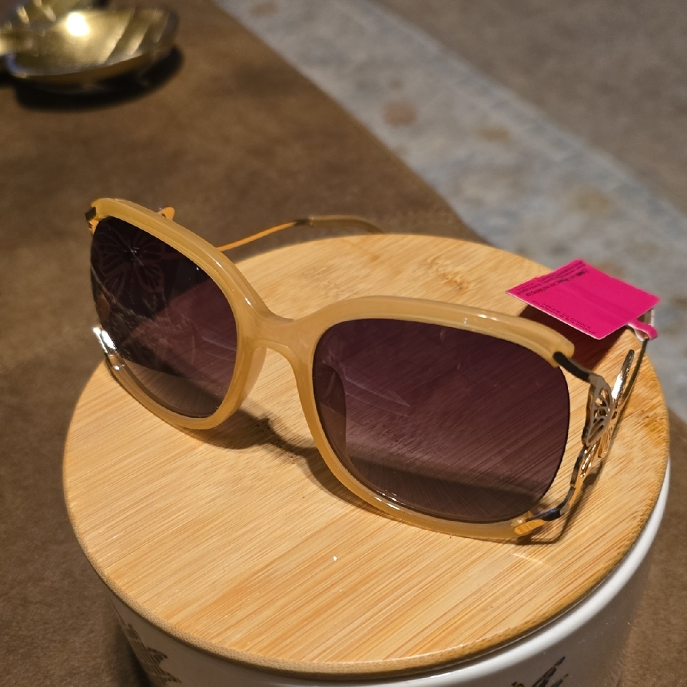 Betsey Johnson Stylish Gold Sunglasses